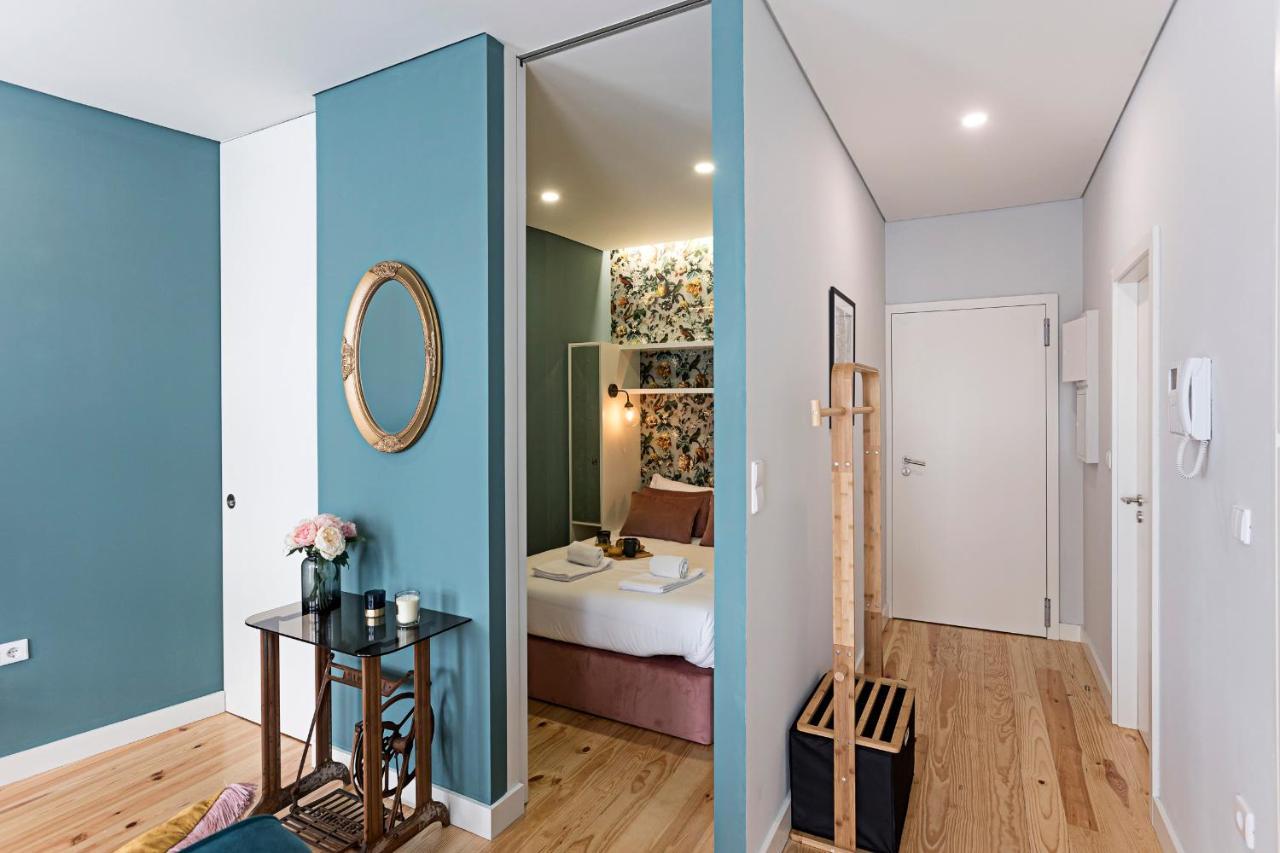 Turquoise Flat W Ac & Balcony By Lovelystay Apartment *