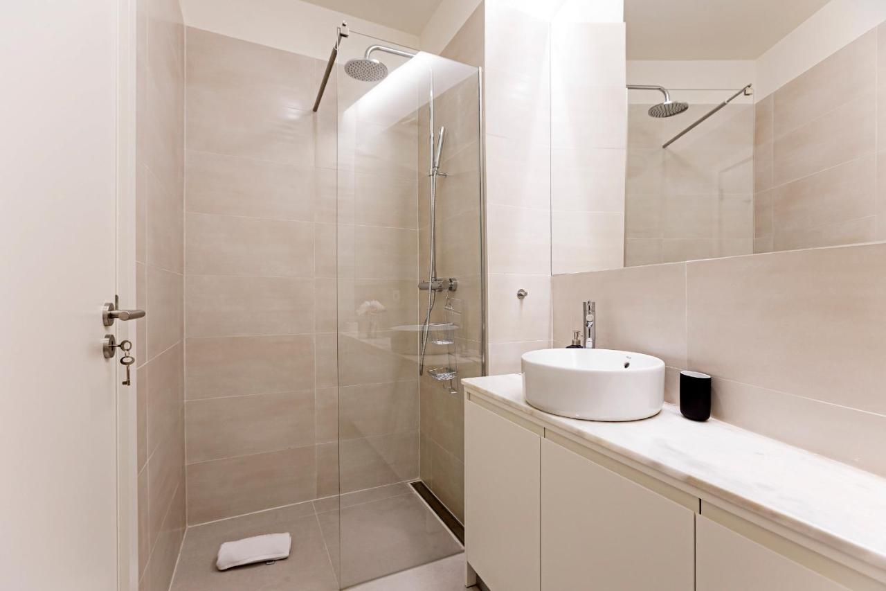 Turquoise Flat W Ac & Balcony By Lovelystay Apartment *